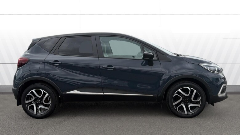 Renault Captur 0.9 TCE 90 Iconic 5dr Petrol Hatchback